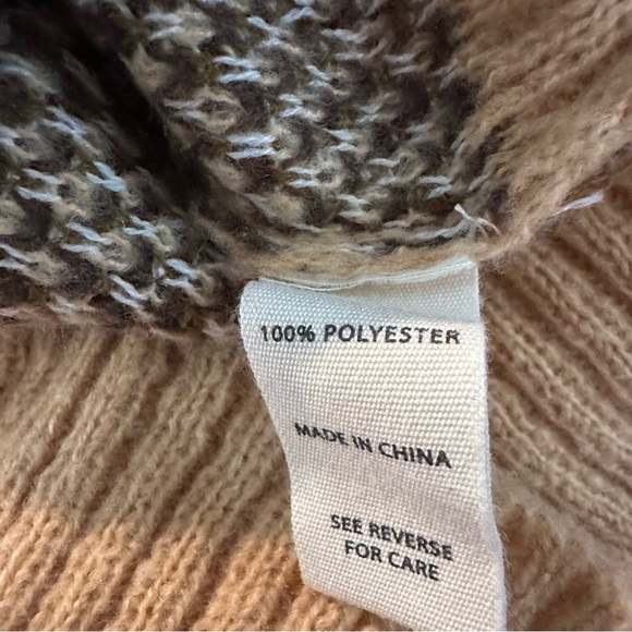 Brown and Tan Argyle Knit Sweater Vest • Size: XL - Picture 13 of 14